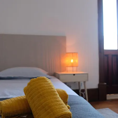 Yellow Hostal *