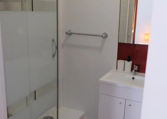 Хостел Yellow Авейру