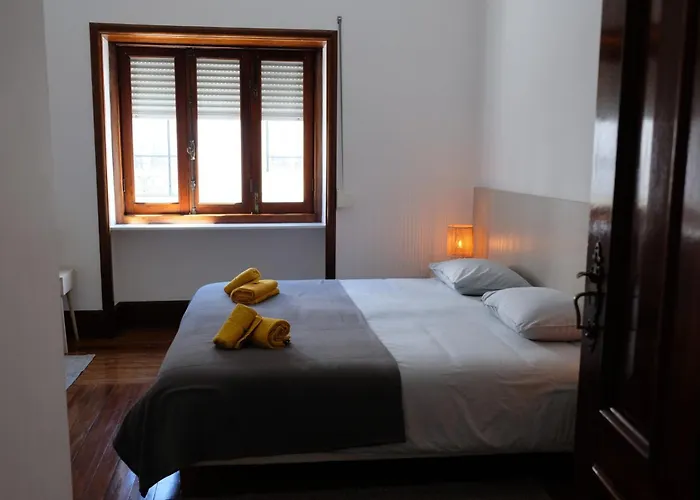 Yellow アヴェイロ