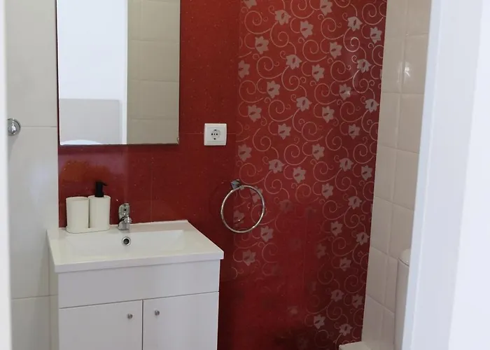 Yellow ホステル *