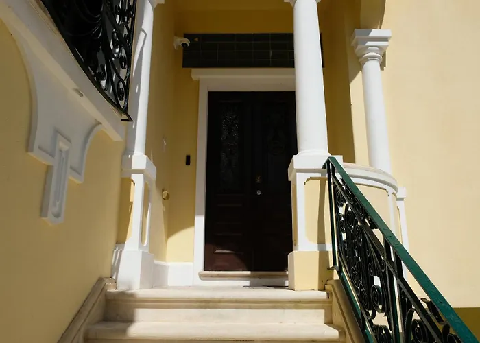 Yellow * Авейру