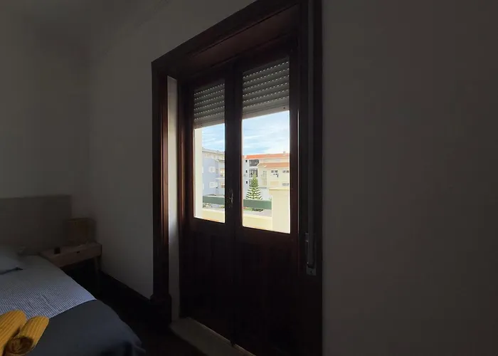 Хостел Yellow Авейру