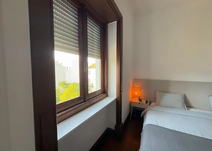 Yellow アヴェイロ