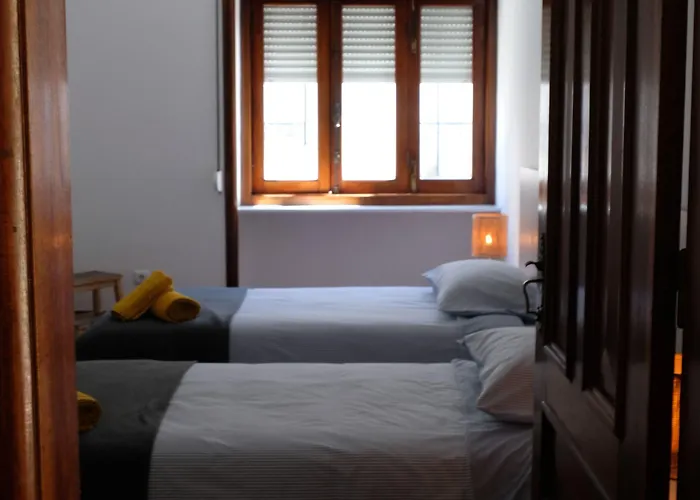 Yellow ホステル アヴェイロ